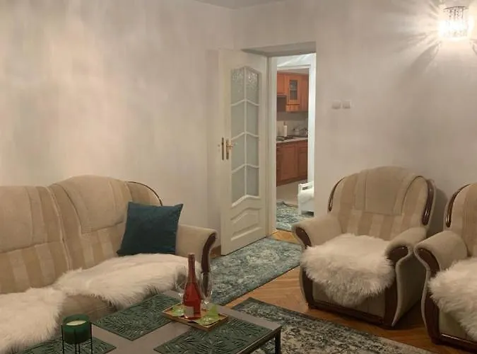 Green Apartment